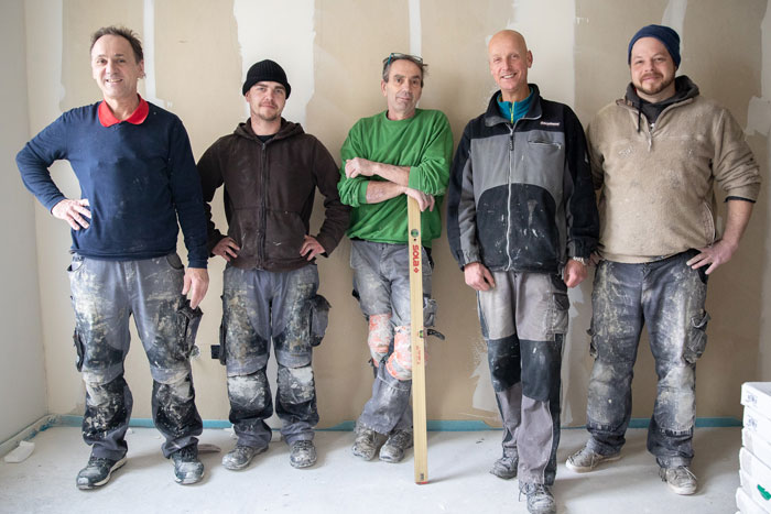 Fliesen Wöllert Meisterbetrieb | Teamfoto Handwerker des Meisterbetriebs Wöllert